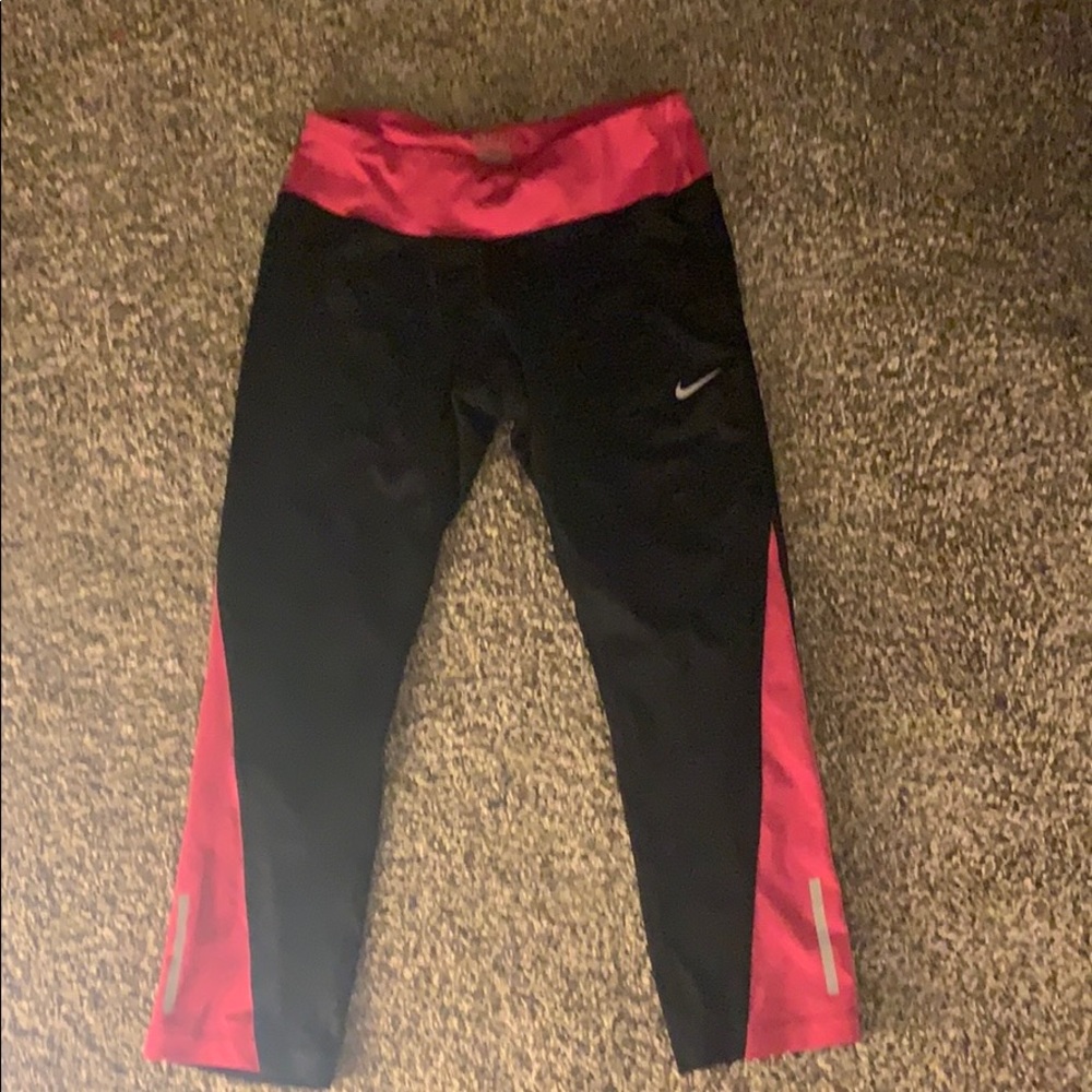 nike dri fit capris